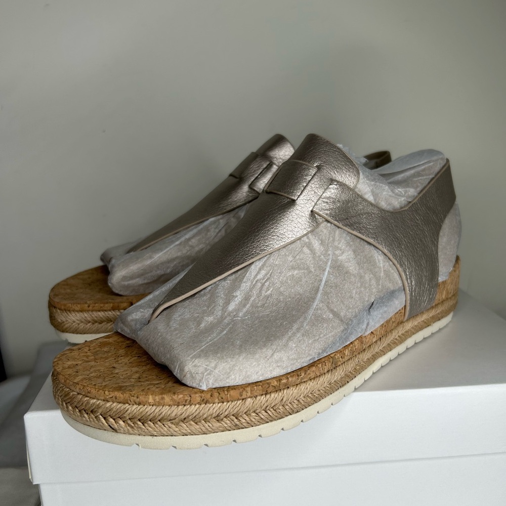 Vince Flint 2 Leather Espadrille Thong Sandal Silver 11M